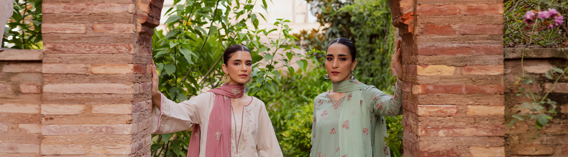 LEANA - EMBROIDERED KHADDAR