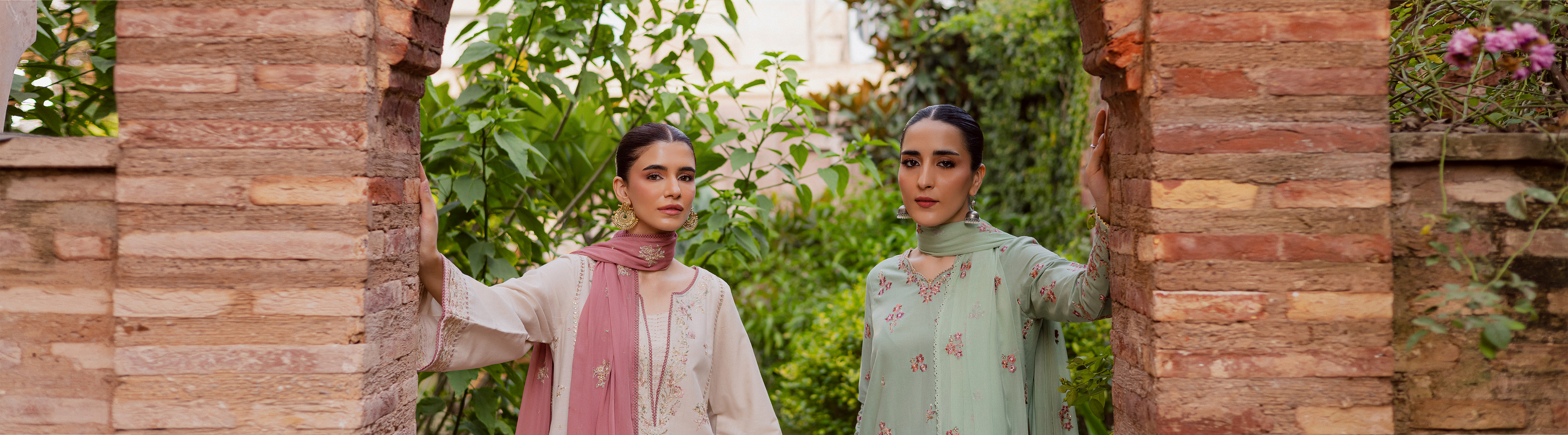 LEANA - EMBROIDERED KHADDAR