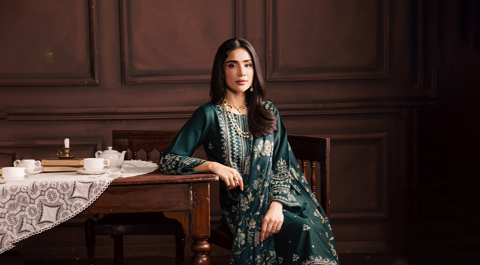 KOYO- EMBROIDERED PRET