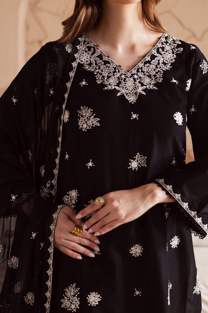 Void 3Pc - Embroidered Lawn Dress