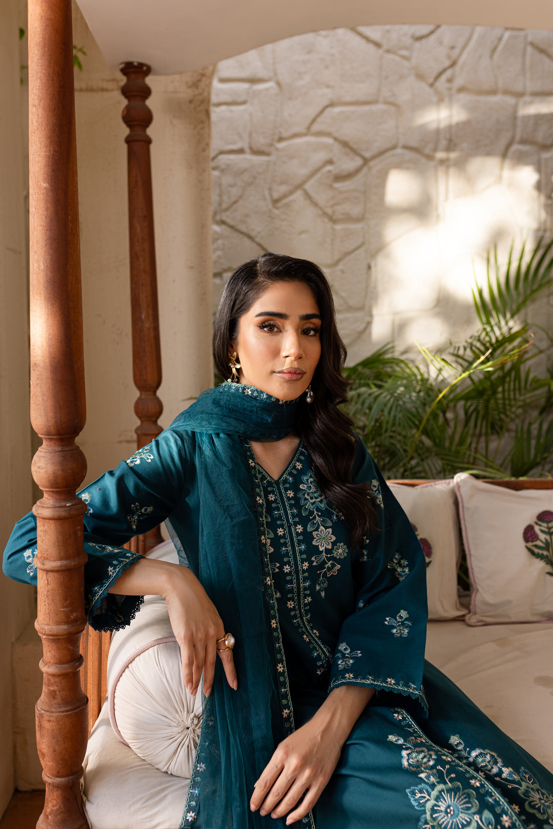 Teal Crush 3Pc - Embroidered Khaddar Dress