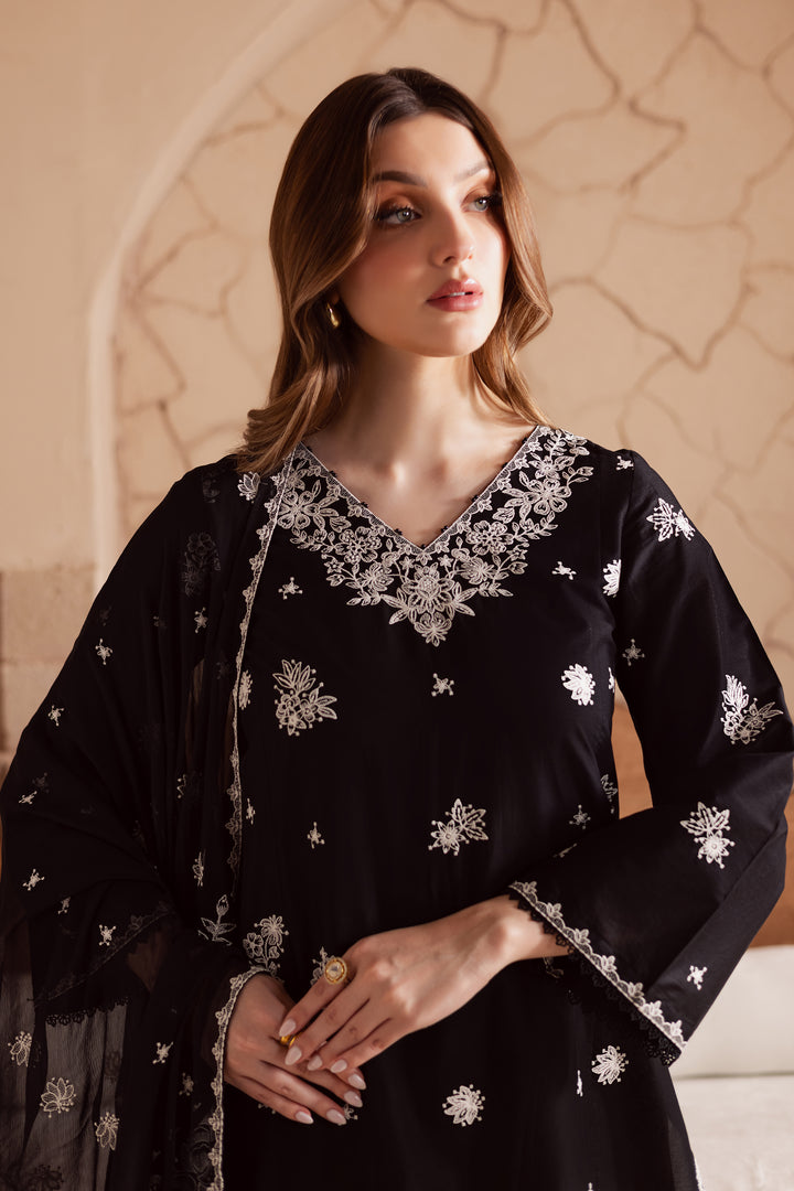 Void 3Pc - Embroidered Lawn Dress