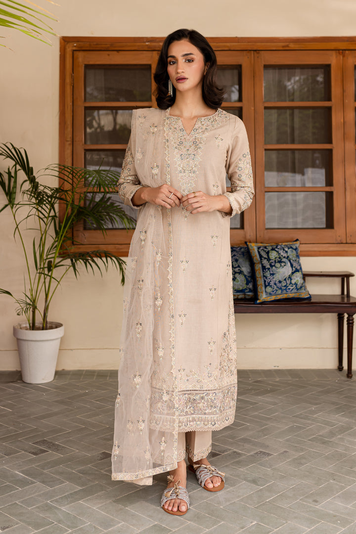 Kashaa 3Pc - Embroidered Khaddar Dress