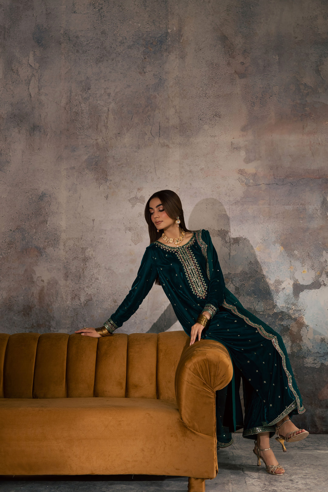 Cyan Westeria 3Pc - Velvet Formal Dress