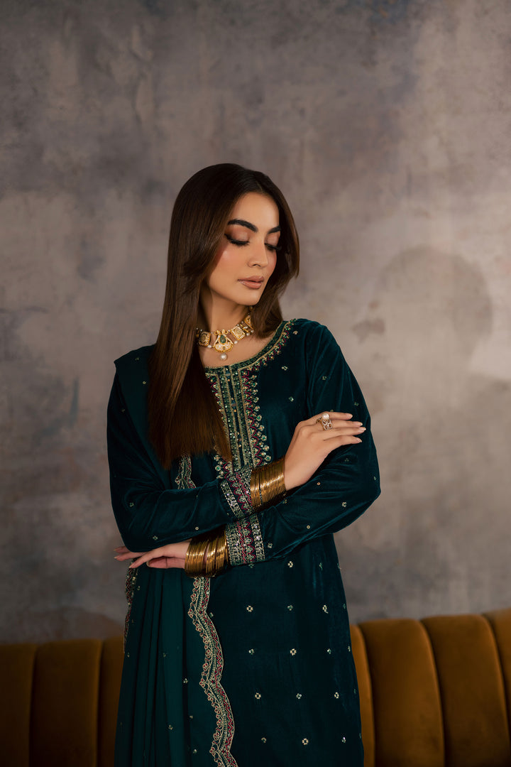 Cyan Westeria 3Pc - Velvet Formal Dress