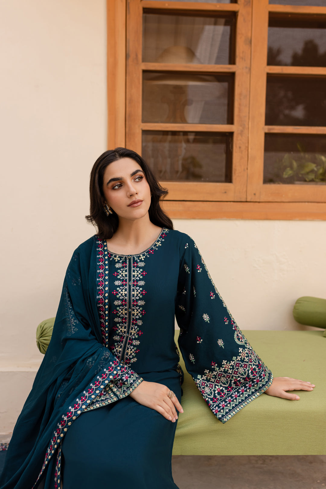 Nihan 3Pc - Embroidered Khaddar Dress