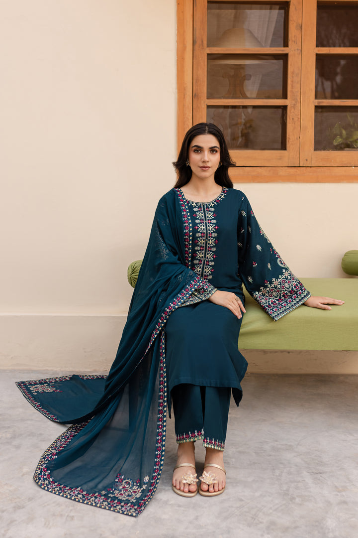 Nihan 3Pc - Embroidered Khaddar Dress