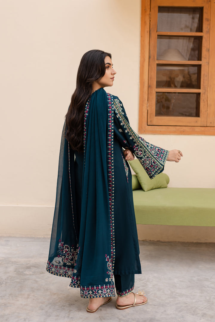 Nihan 3Pc - Embroidered Khaddar Dress