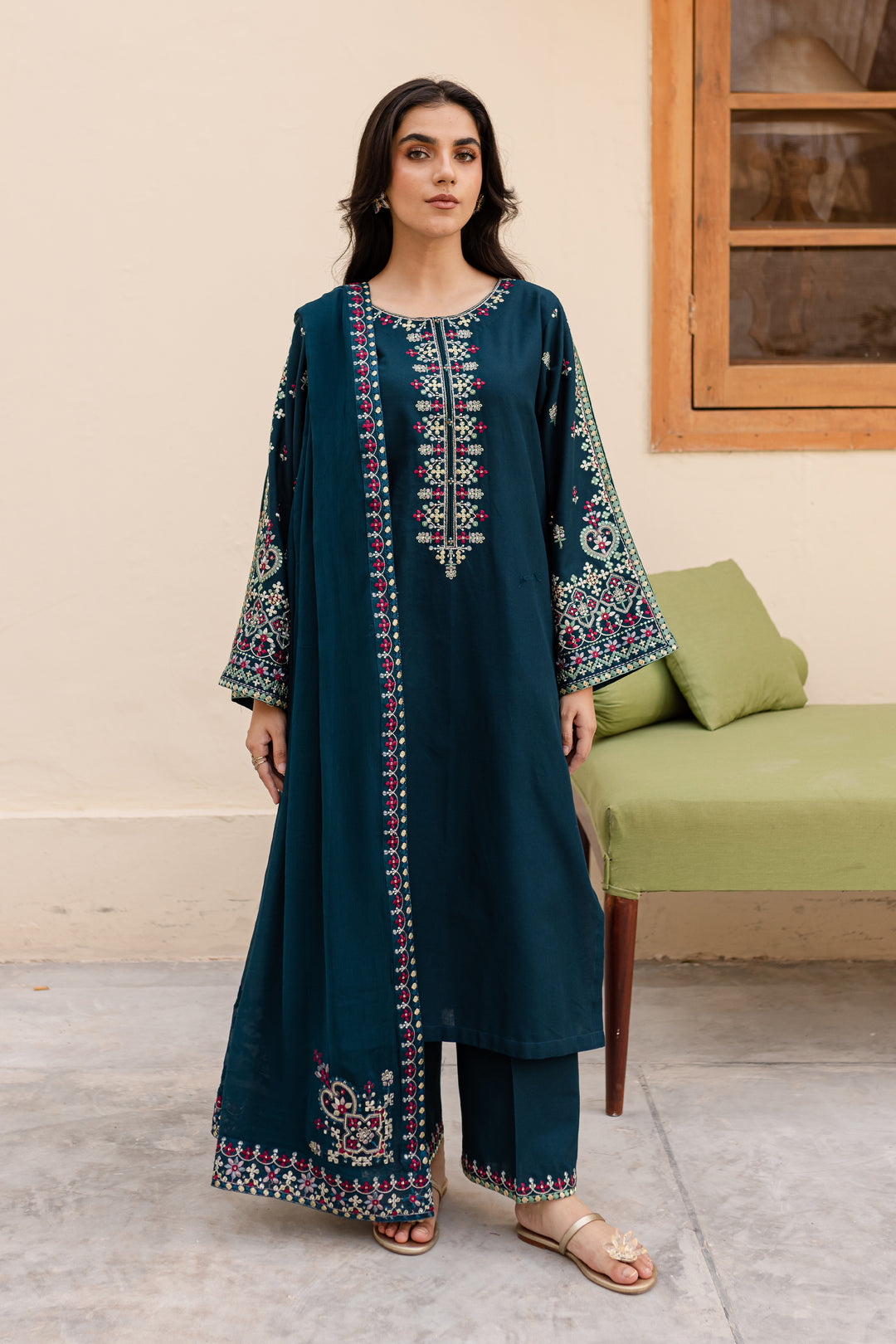 Nihan 3Pc - Embroidered Khaddar Dress