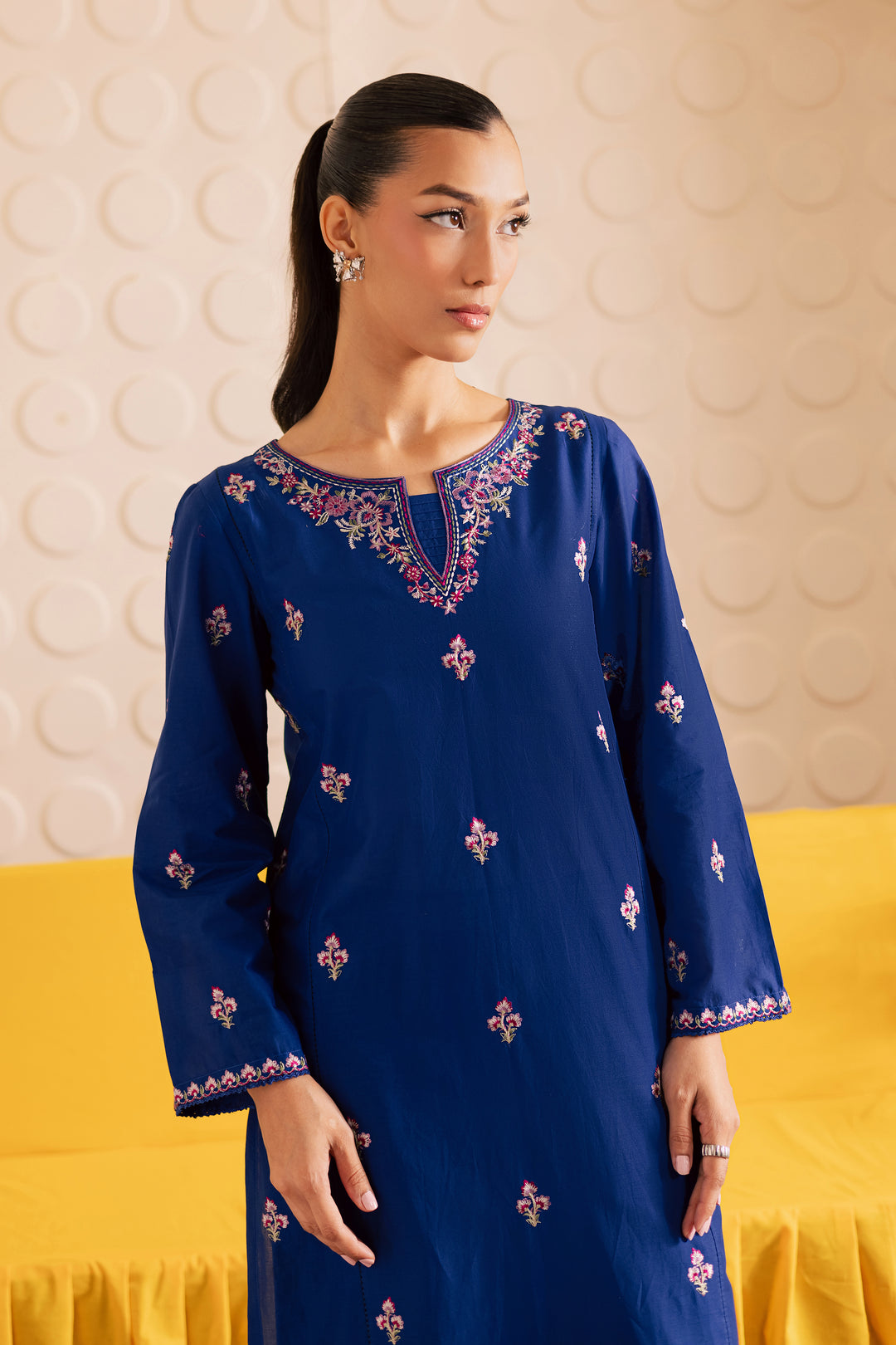 Blinky 2pc - Embroidered Lawn Pret