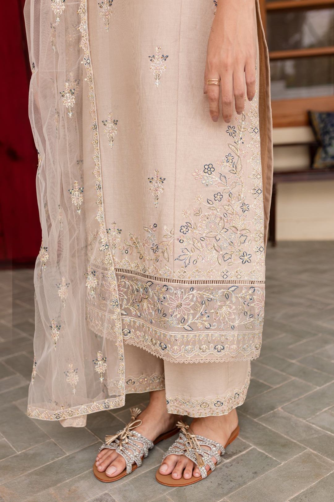 Kashaa 3Pc - Embroidered Khaddar Dress