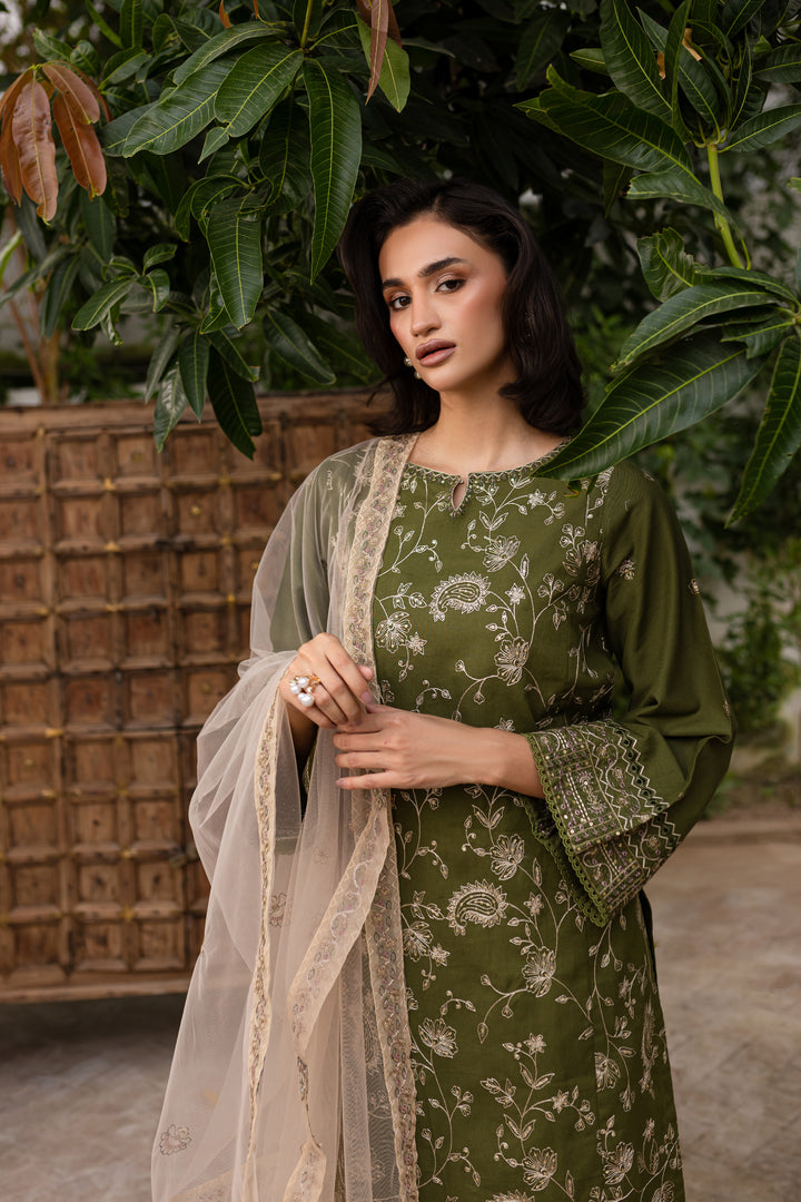 Lubana 3pc - Embroidered Khaddar Dress