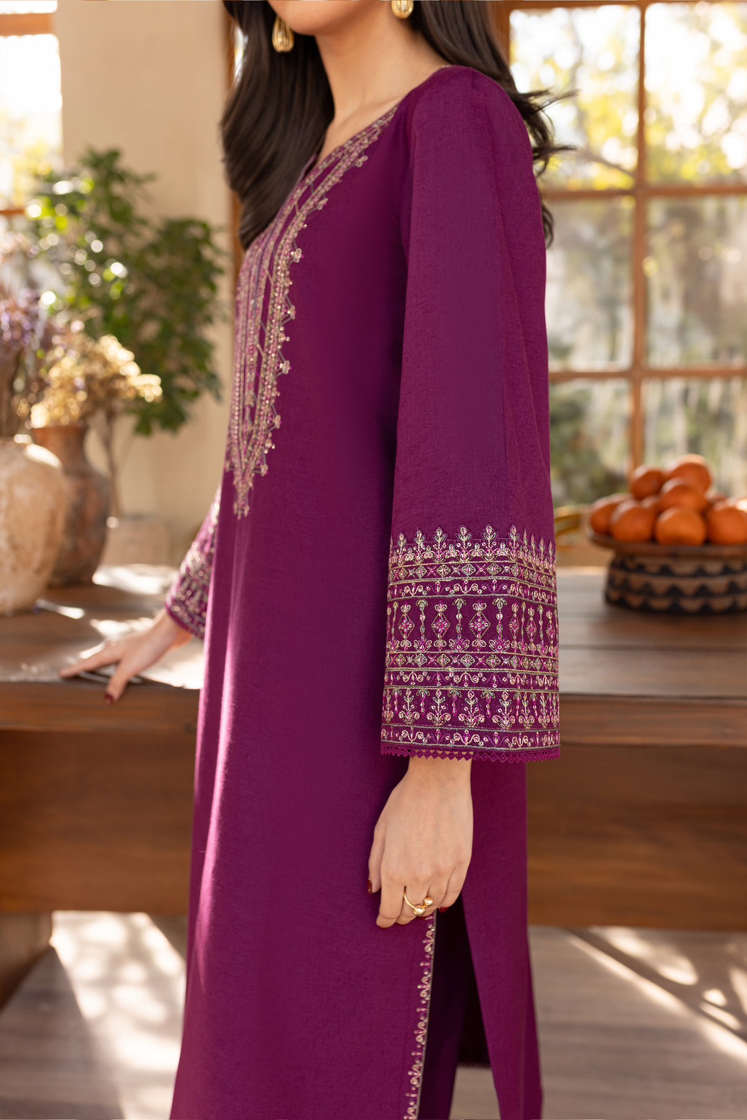 Vinho 2Pc - Embroidered Karandi Dress