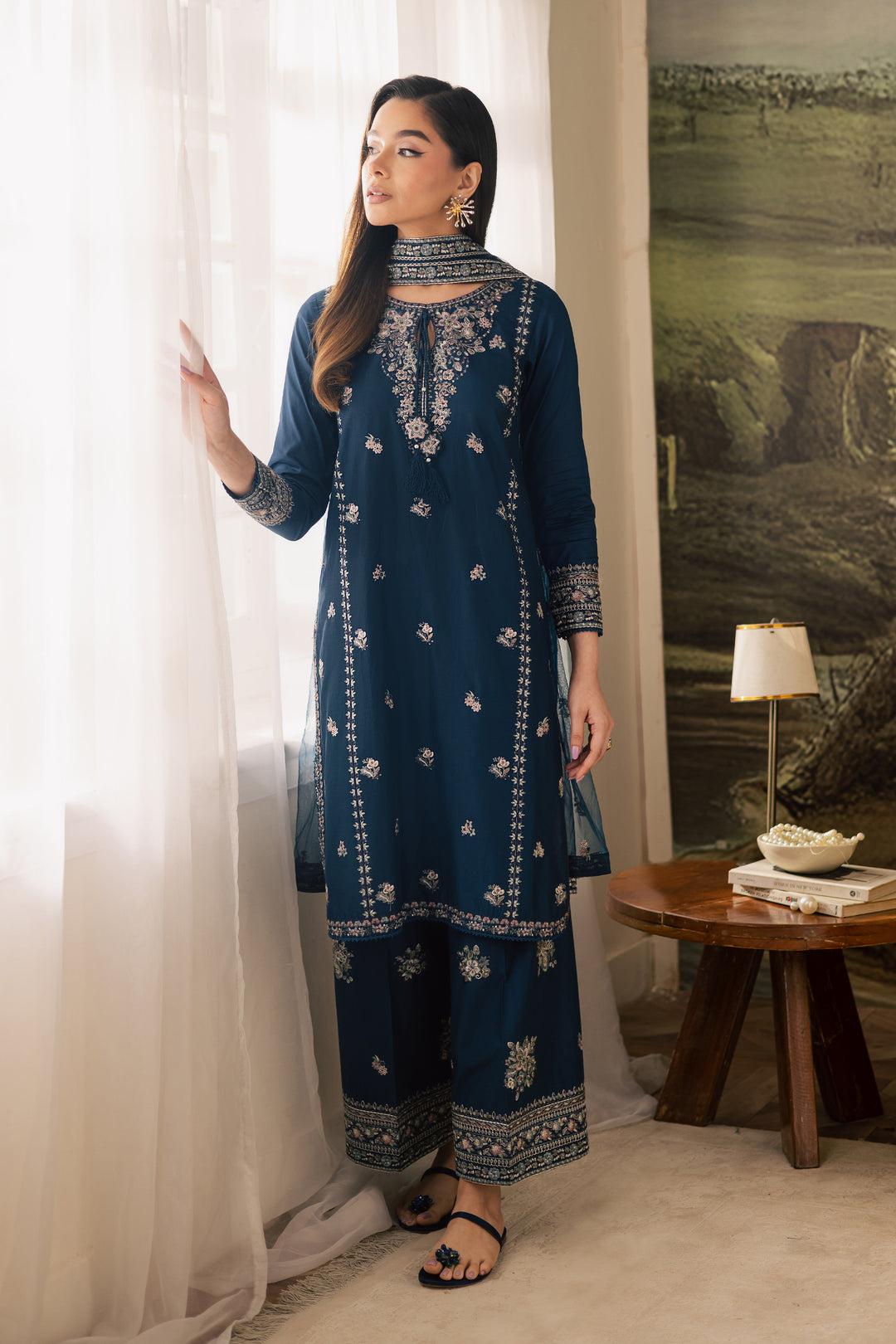 Maneezay 3Pc - Embroidered Lawn Pret