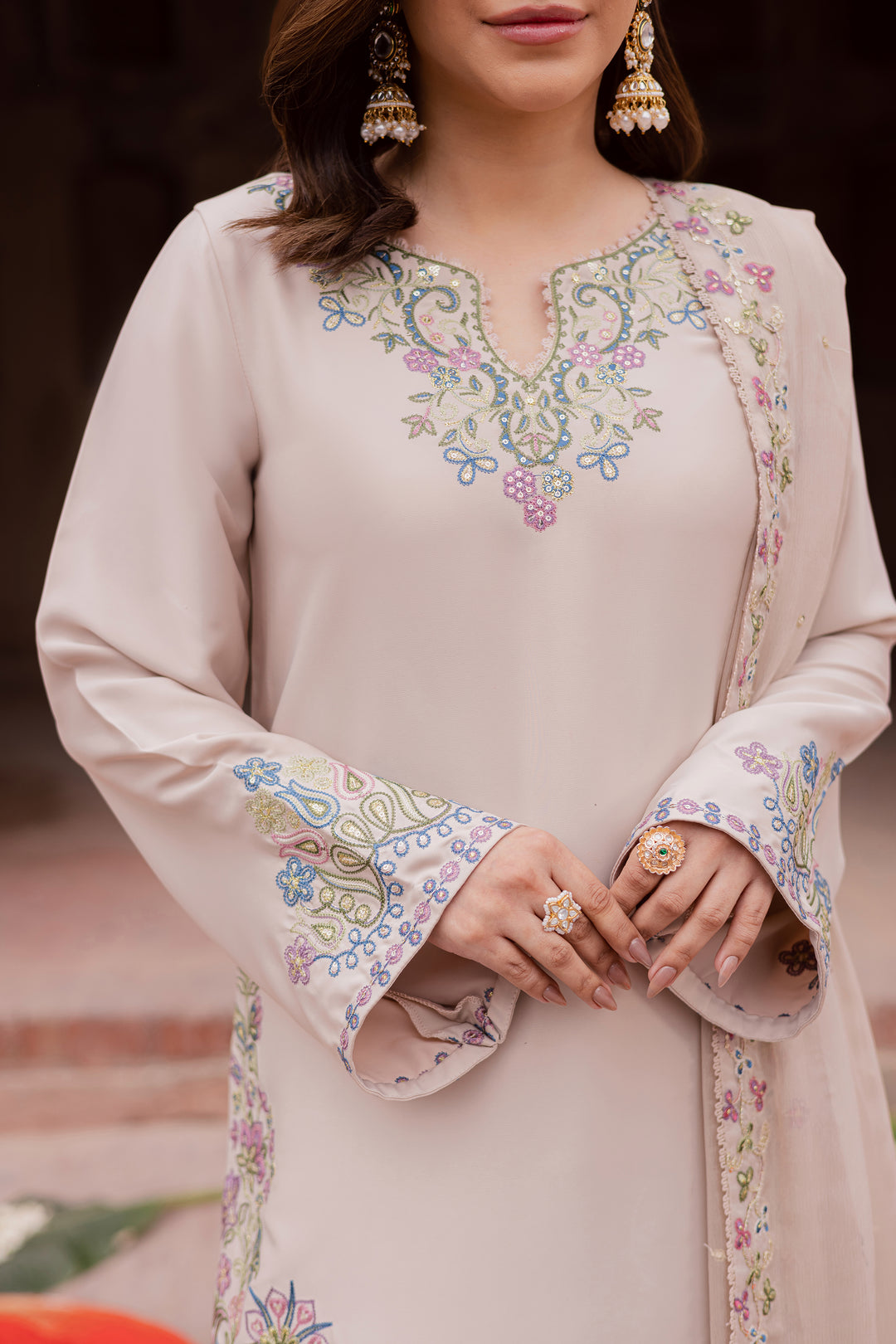 Irina 3Pc - Festive Luxe Pret