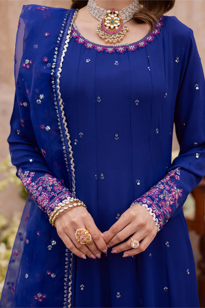 Ilara 3Pc - Festive Luxe Pret