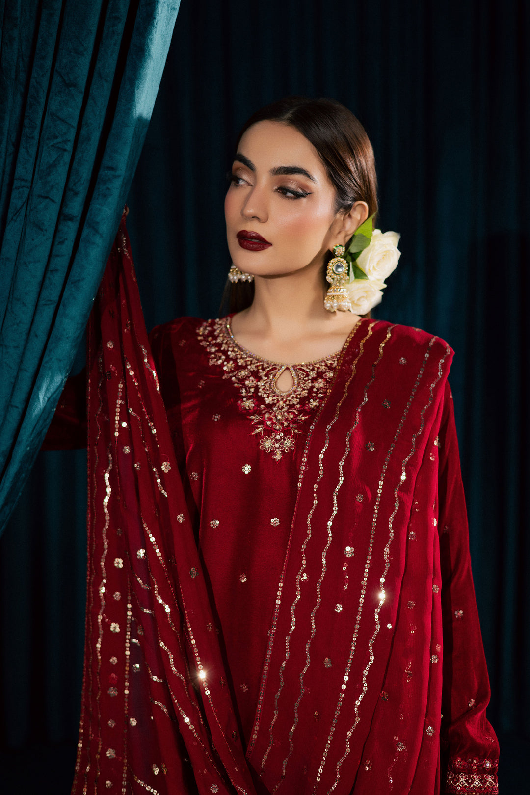 Surkh Gul 3Pc - Velvet Formal Dress