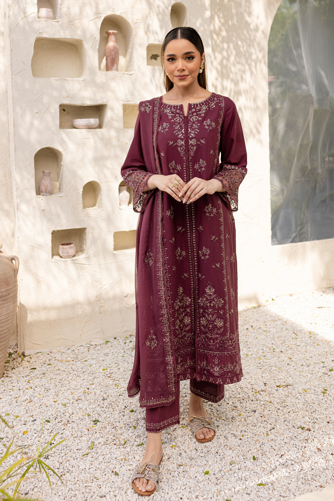 Mauve Paragon 3Pc - Embroidered Khaddar Dress