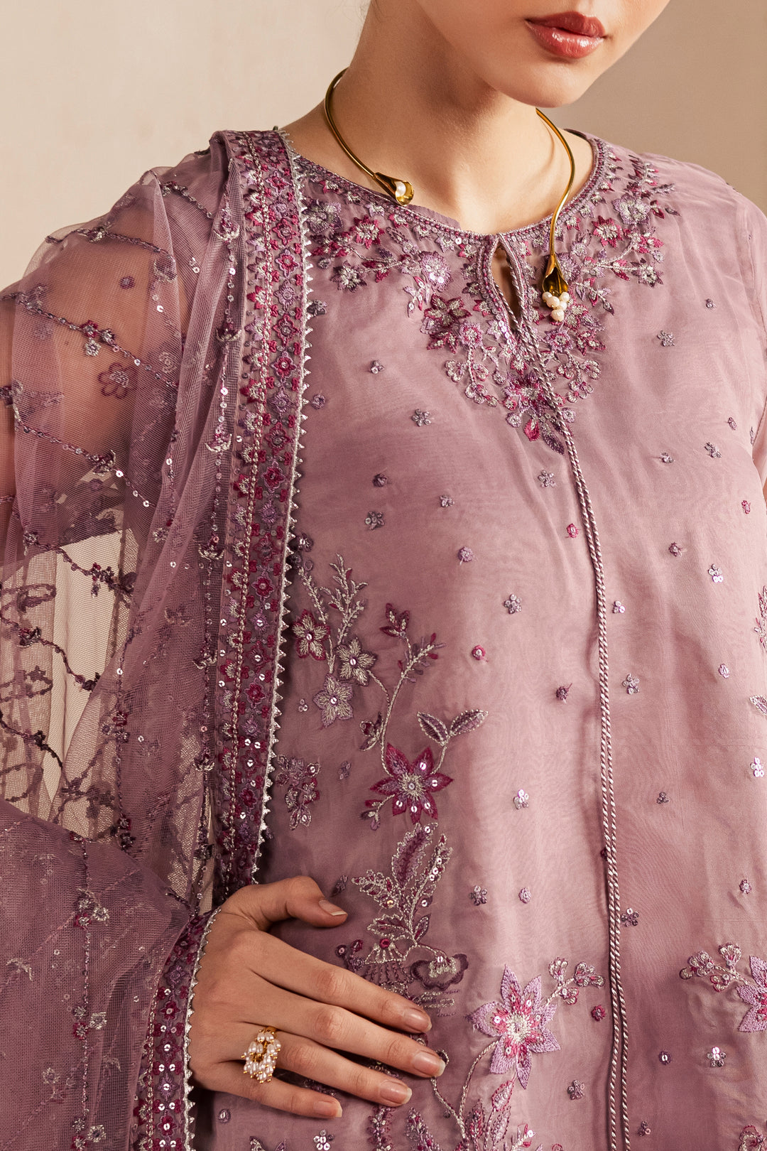 Cyra 3Pc - Festive Luxe Pret