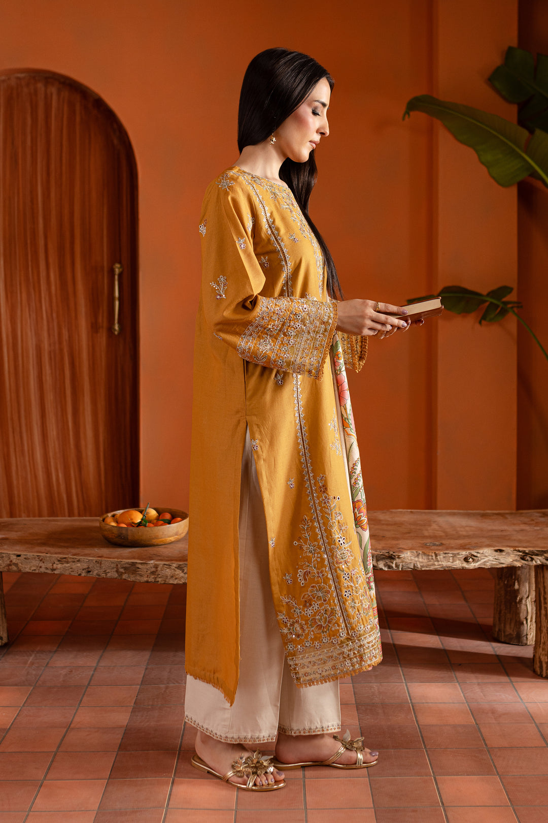 Gold Inarah 3Pc - Embroidered Khaddar Dress