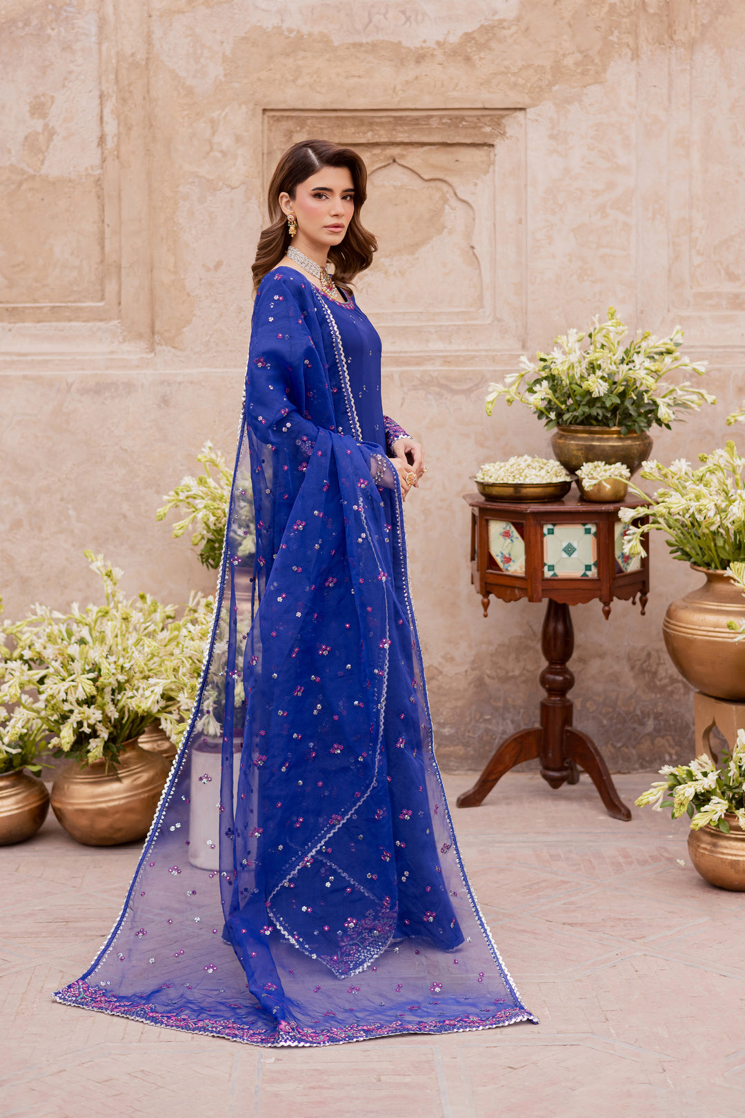 Ilara 3Pc - Festive Luxe Pret