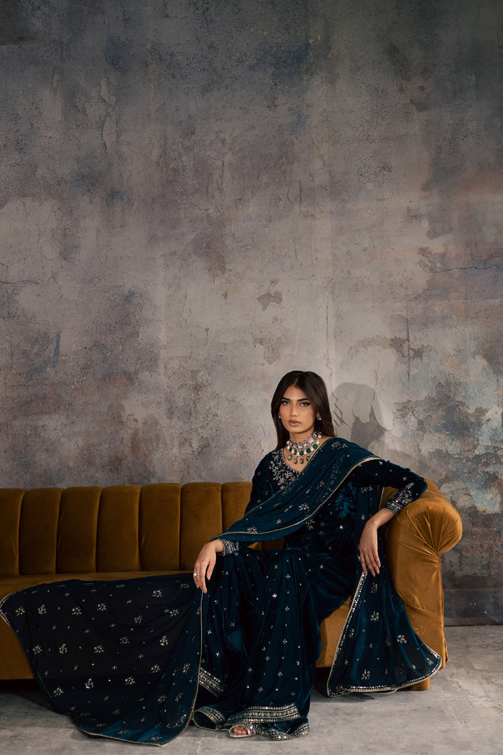 Ayra 3Pc - Velvet Formal Dress