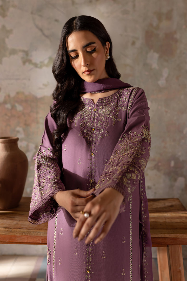 Fasana 3Pc - Embroidered Khaddar Dress