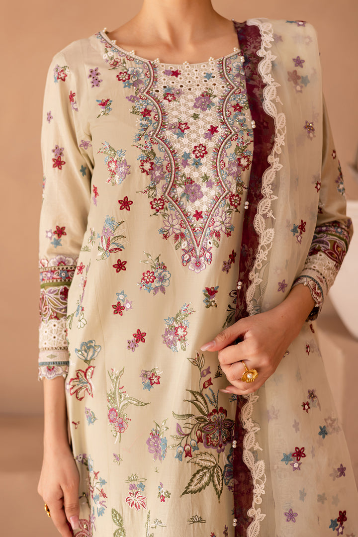 Amiraa 3Pc - Embroidered Luxe Pret