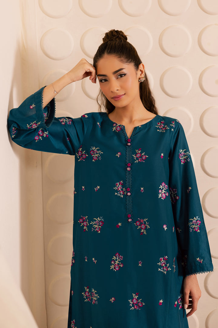 Hyacinth 2Pc - Embroidered Lawn Pret
