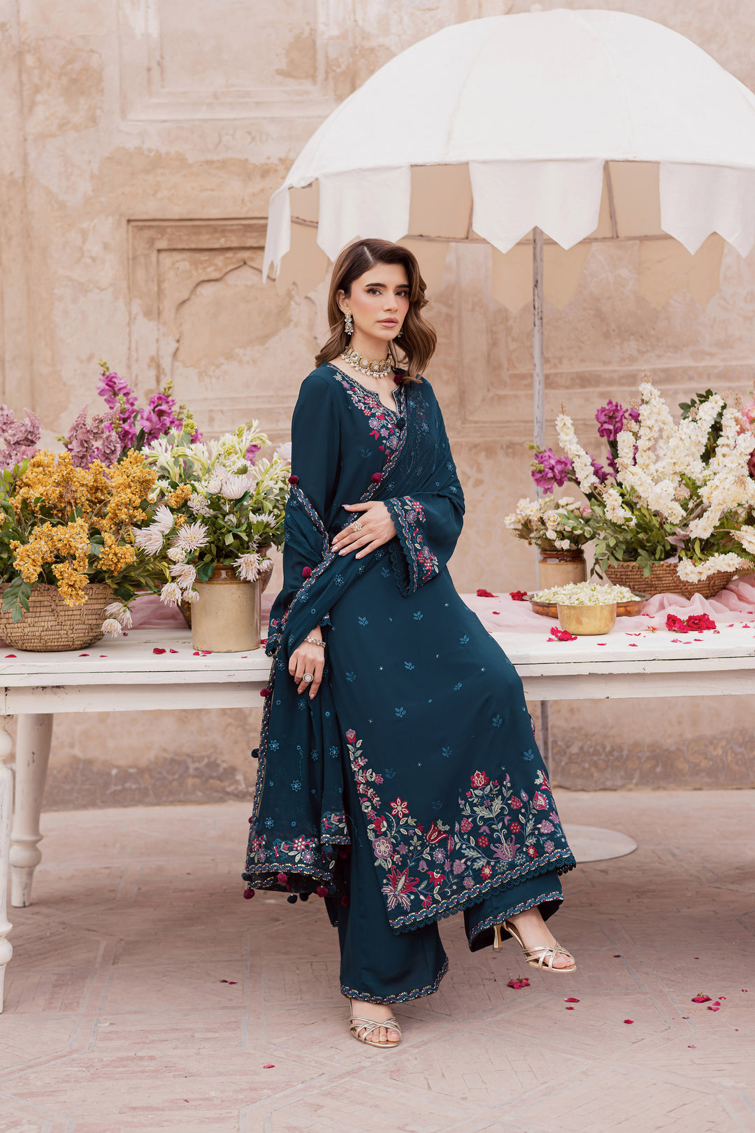 Elodia 3Pc - Festive Luxe Pret