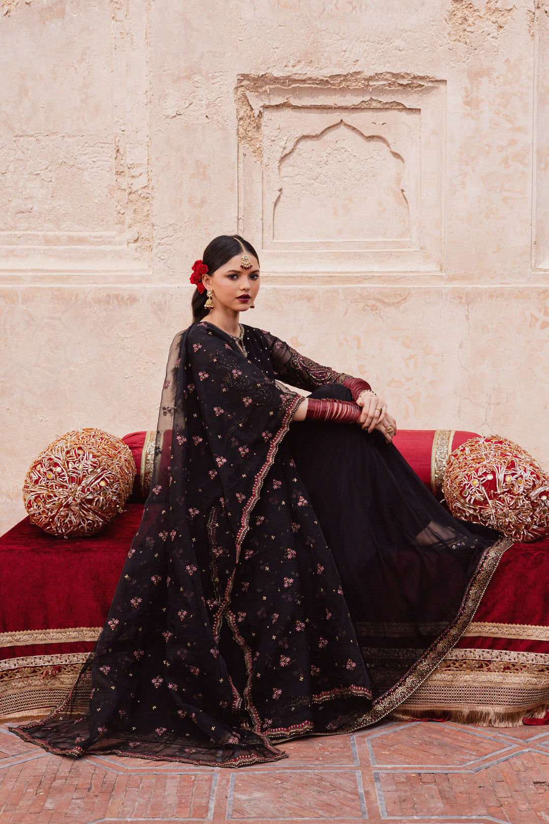  Adila 3Pc - Festive Luxe Pret BATIKSTUDIO2025  BATIK   S / Black / Crinkle & Raw Silk-M / Black / Crinkle & Raw Silk-L / Black / Crinkle & Raw Silk