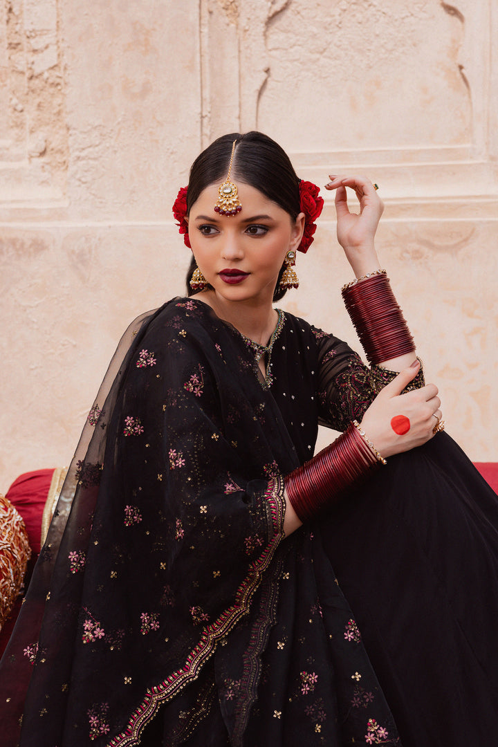  Adila 3Pc - Festive Luxe Pret BATIKSTUDIO2025  BATIK   S / Black / Crinkle & Raw Silk-M / Black / Crinkle & Raw Silk-L / Black / Crinkle & Raw Silk