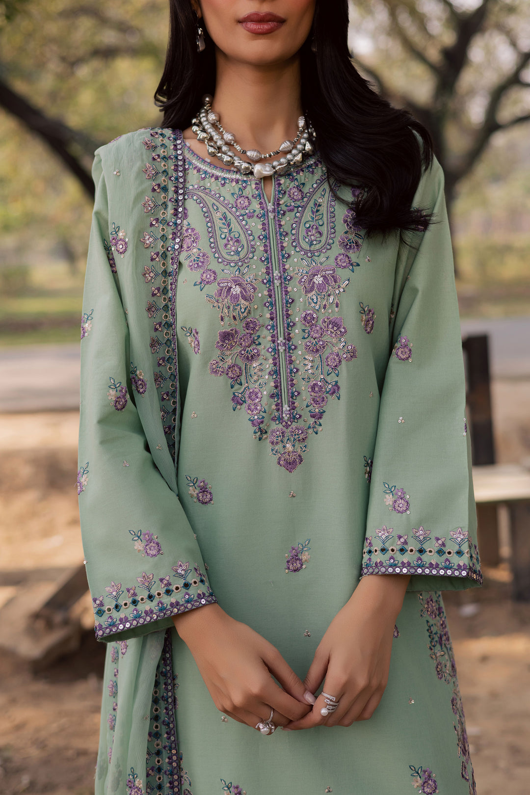 Asmira Lilac 3Pc - Embroidered Khaddar Dress