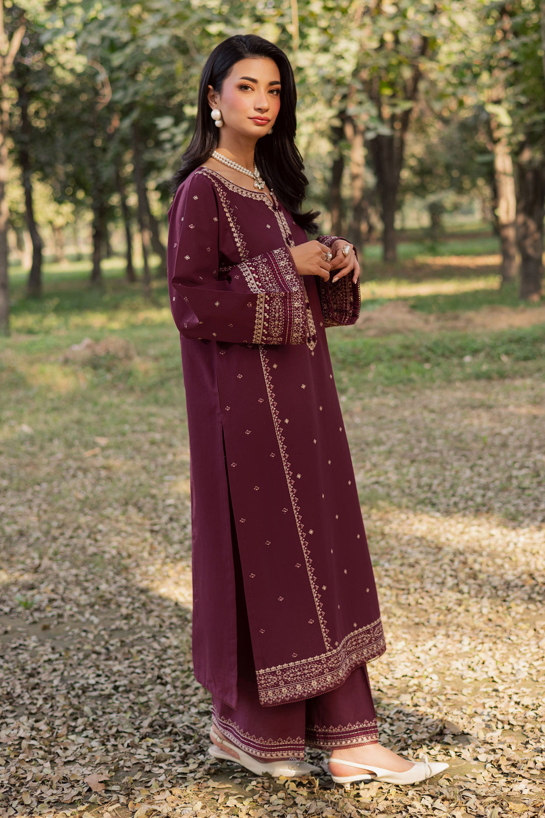 Deep Mauve 2Pc - Embroidered Khaddar Dress