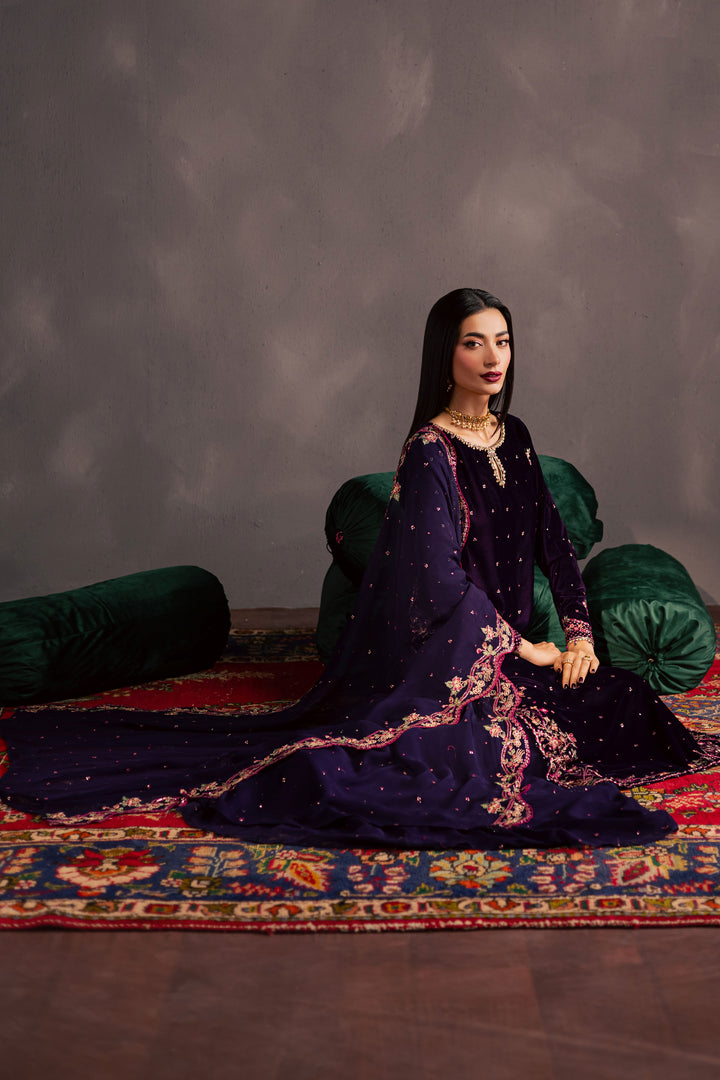 Jahanara 3Pc - Velvet Luxe Pret