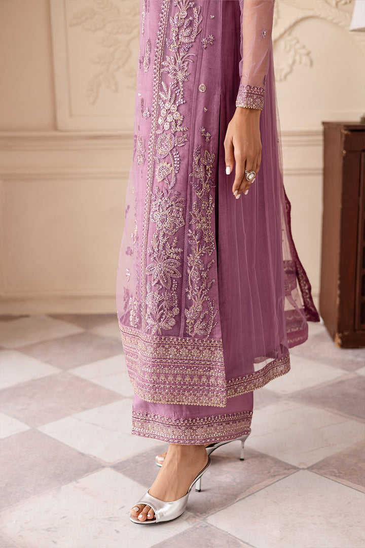 Elegant Pakistani designer wear by Batik UAE for South Asian women, teens, and adults. Featuring intricate embroidery, premium fabrics, and timeless craftsmanship. Available in multiple sizes — Small, Medium, Large, and Extra Large — perfect for every occasion and body type. Fashion UAE meets Desi elegance with Batik’s signature designs.