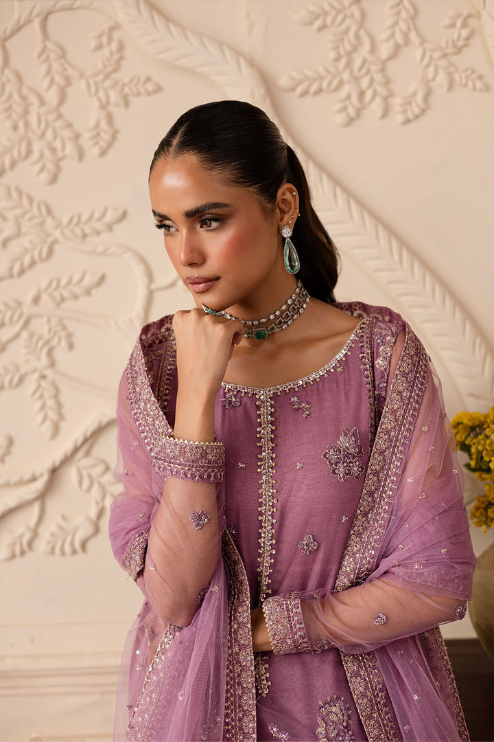 Elegant Pakistani designer wear by Batik UAE for South Asian women, teens, and adults. Featuring intricate embroidery, premium fabrics, and timeless craftsmanship. Available in multiple sizes — Small, Medium, Large, and Extra Large — perfect for every occasion and body type. Fashion UAE meets Desi elegance with Batik’s signature designs.