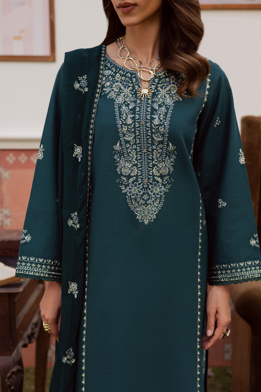 Minhal 3Pc - Embroidered Khaddar Dress