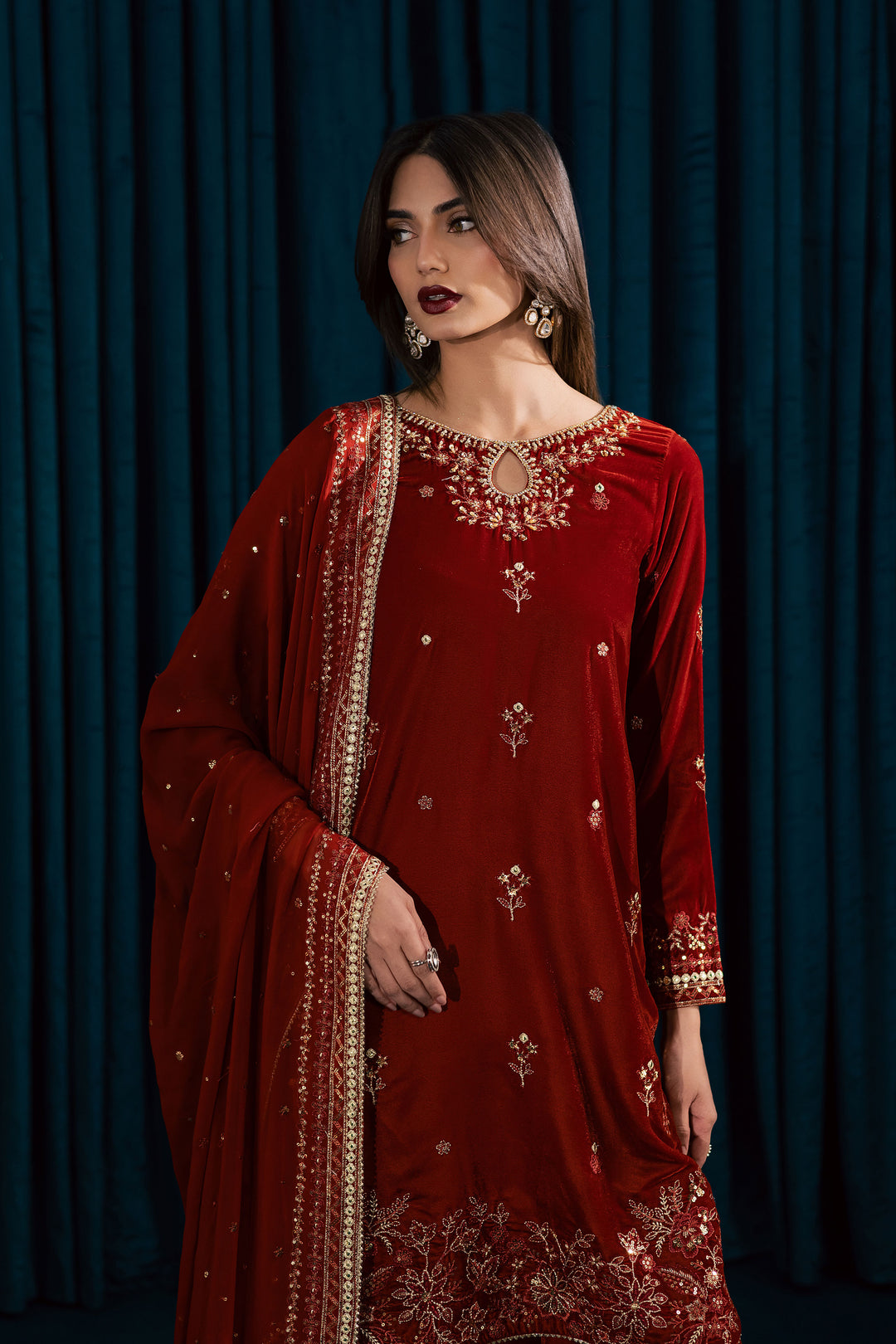 Naranji 3Pc - Velvet Formal Dress