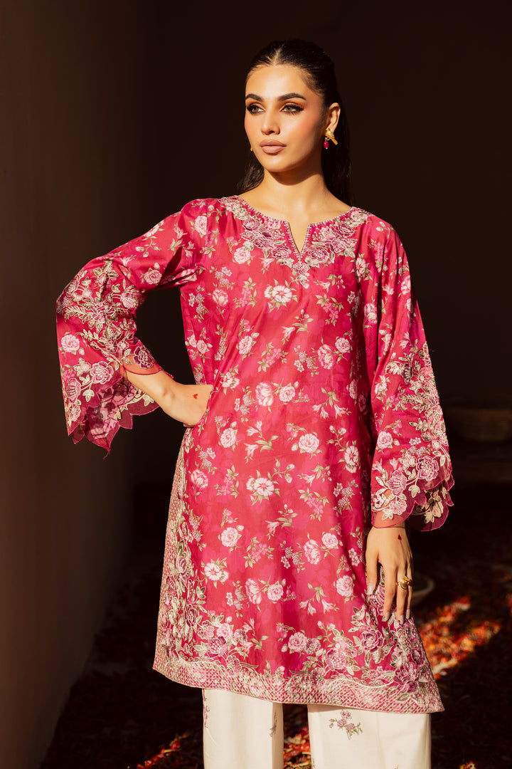 Elegant Pakistani designer wear by Batik UAE for South Asian women, teens, and adults. Featuring intricate embroidery, premium fabrics, and timeless craftsmanship. Available in multiple sizes — Small, Medium, Large, and Extra Large — perfect for every occasion and body type. Fashion UAE meets Desi elegance with Batik’s signature designs.