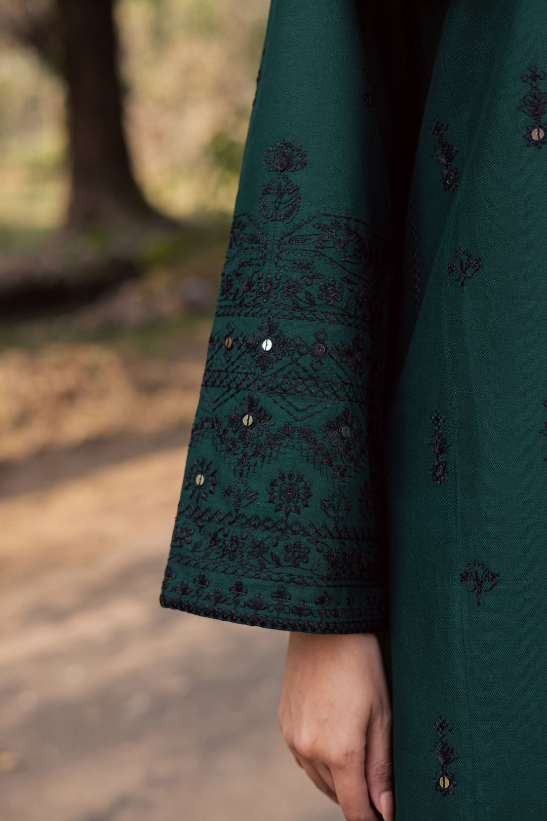 Sabz Meeraki 3Pc - Embroidered Khaddar Dress