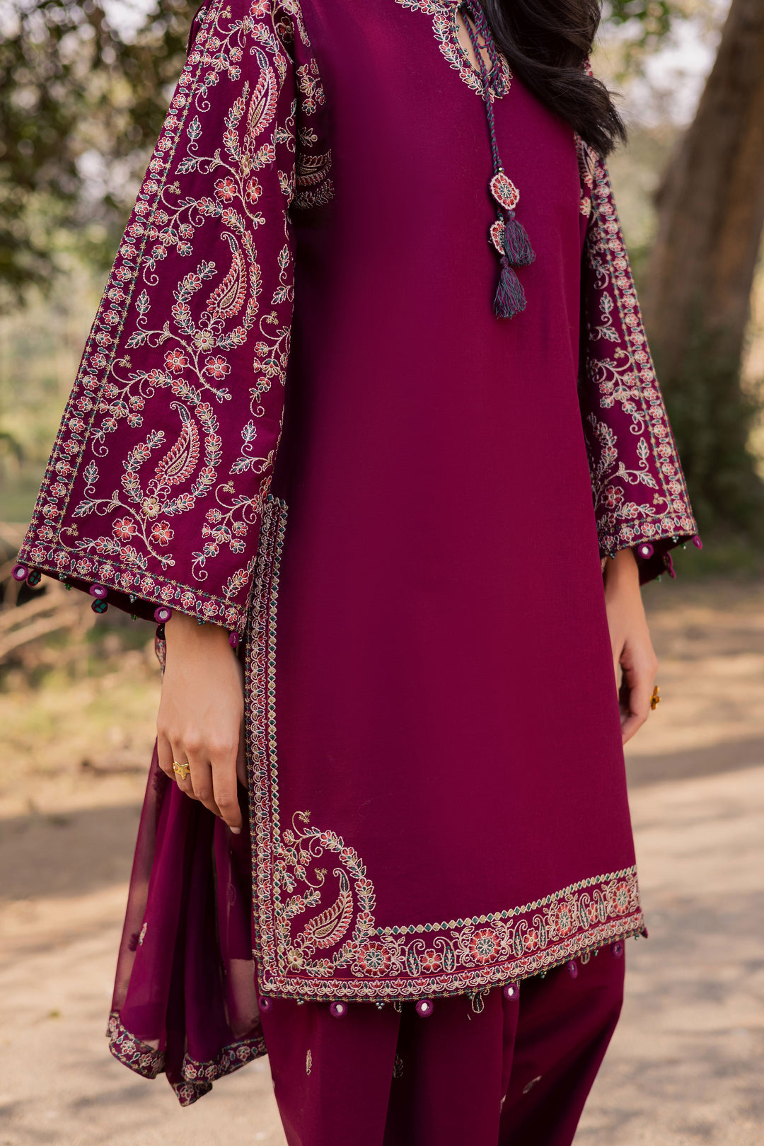 Sheharbano 3Pc - Embroidered Khaddar Dress