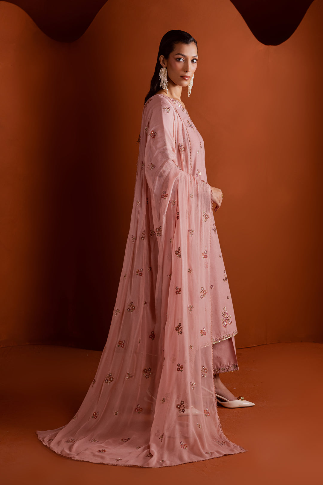 Tea Zunaisha 3Pc - Embroidered Khaddar Dress