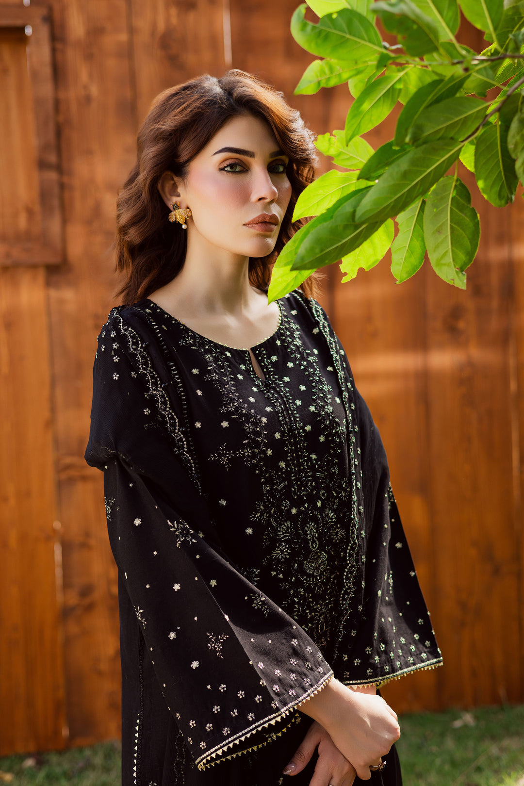 Aasfina 3Pc - Embroidered Khaddar Dress