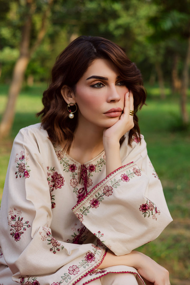 Meer 2Pc - Embroidered Khaddar Dress