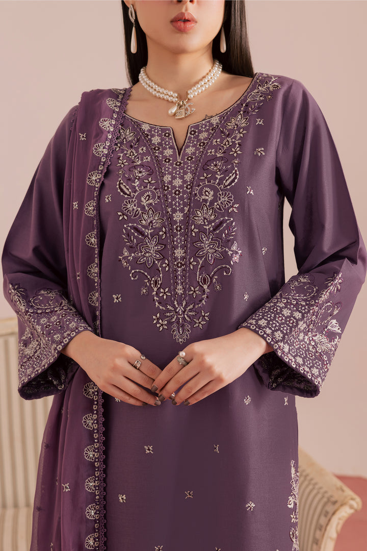 Deraya 3Pc - Embroidered Khaddar Dress