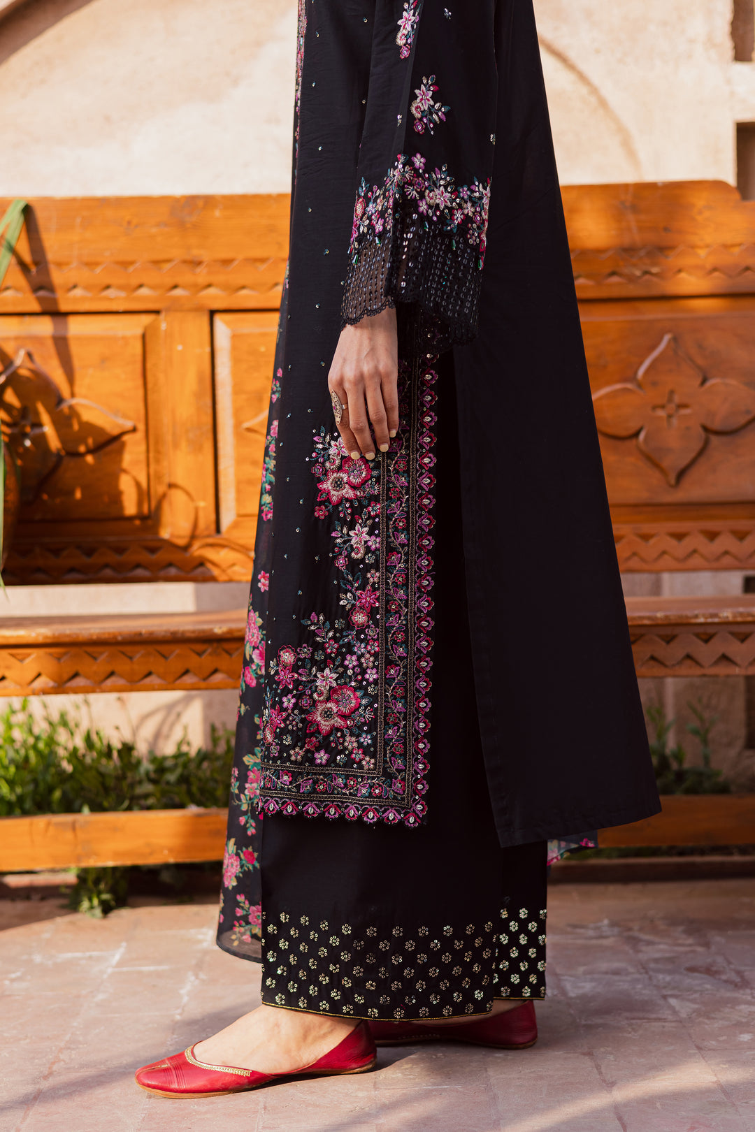 Queen of Night 3Pc - Festive Embroidered Lawn