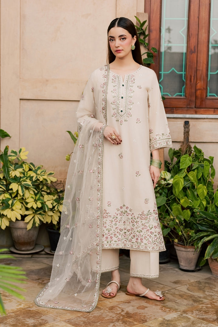 Oak Wood 3Pc - Embroidered Khaddar Pret