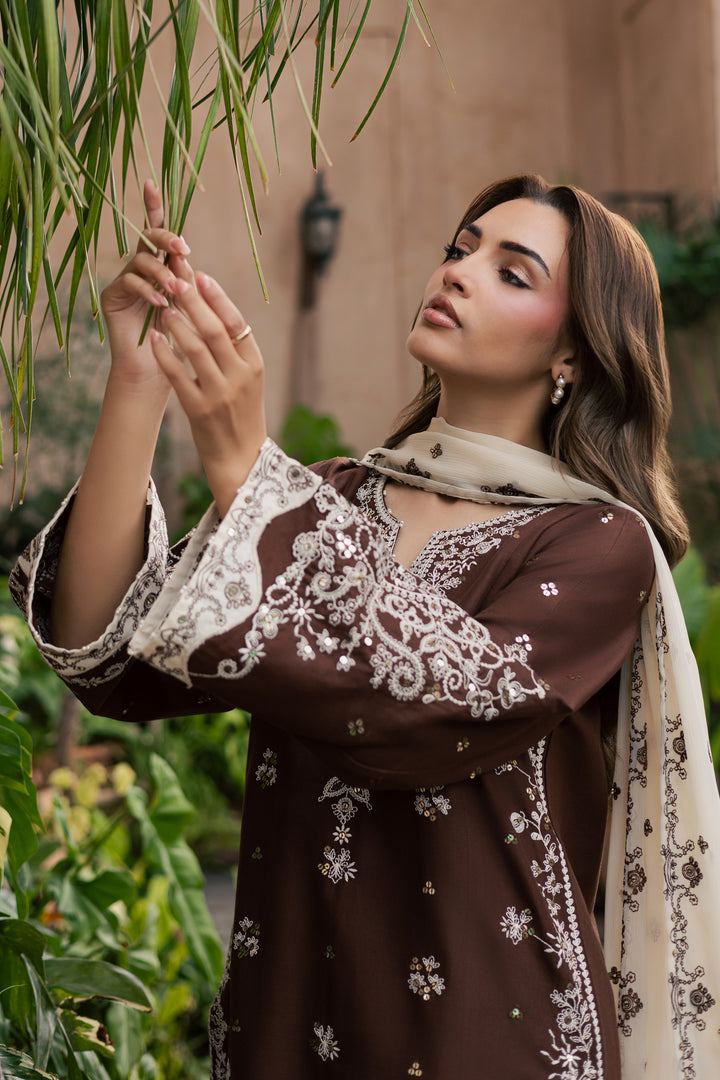 Ormara 3Pc - Embroidered Khaddar Pret
