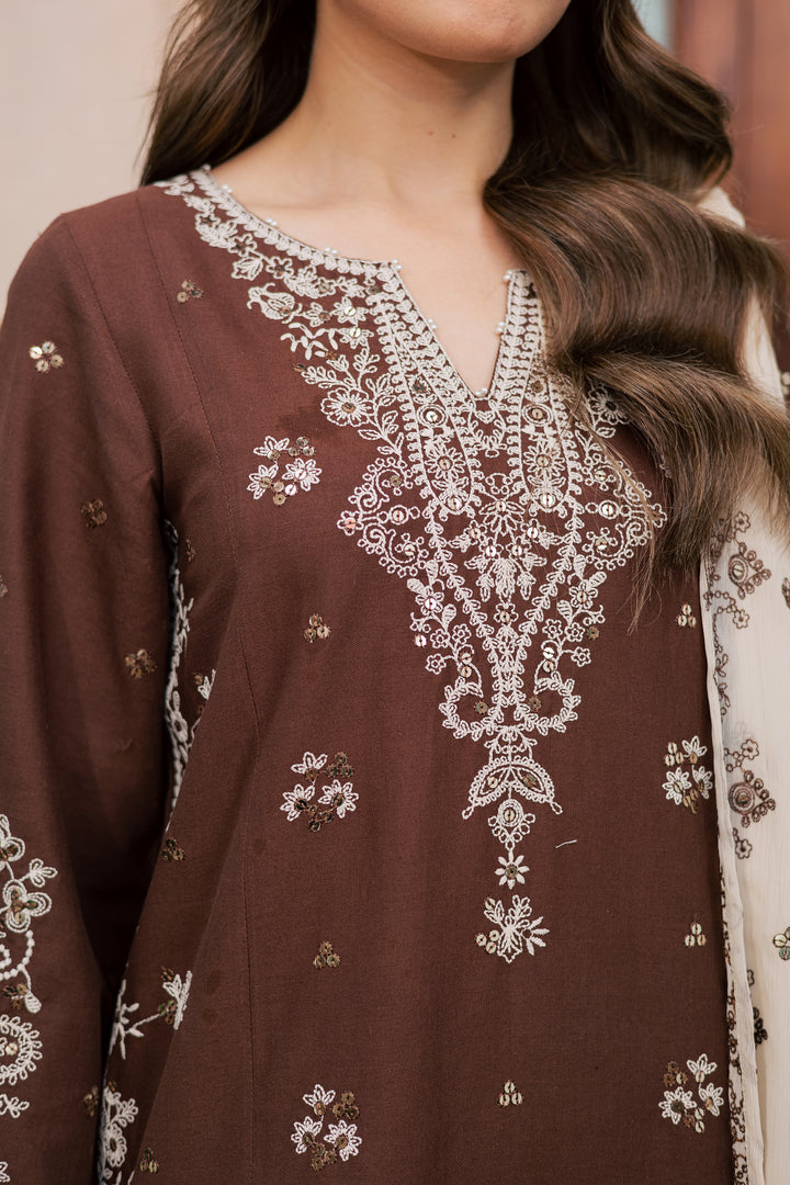 Ormara 3Pc - Embroidered Khaddar Pret